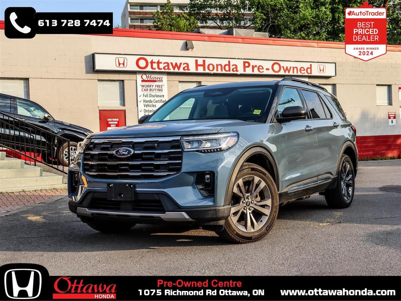 2025 Ford Explorer Active GROUP (200A) WITH CAPTAIN CHAIRS SUNROOF Photo0