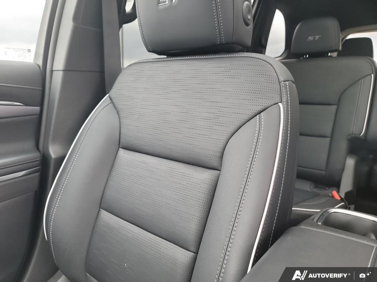 2025 Buick Enclave Sport Touring   DEMO Photo