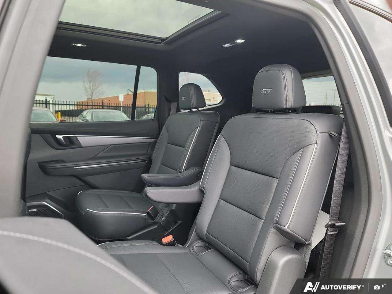 2025 Buick Enclave Sport Touring   DEMO   SUPER CRUISE   PANO ROOF Photo