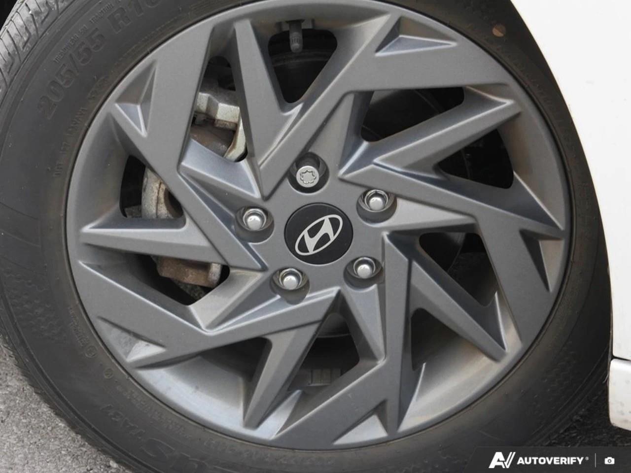 2024 Hyundai Elantra PREFERRED 4DR SEDAN Photo