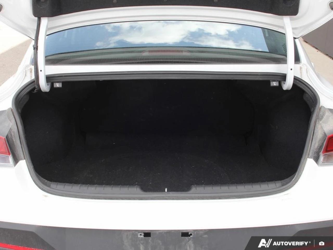 2024 Hyundai Elantra PREFERRED 4DR SEDAN Photo