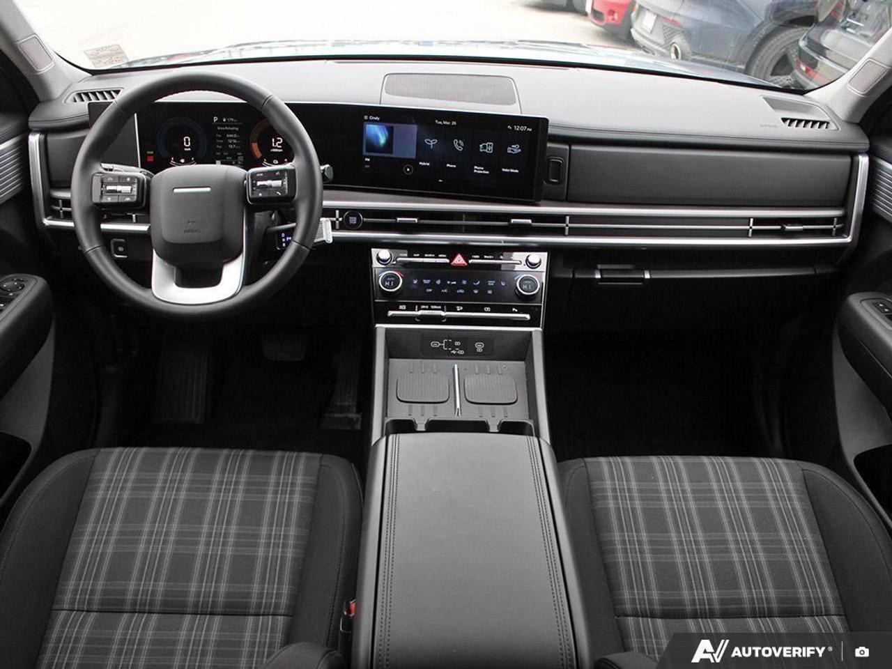 2025 Hyundai Santa Fe HEV Preferred 4dr All-Wheel Drive Photo