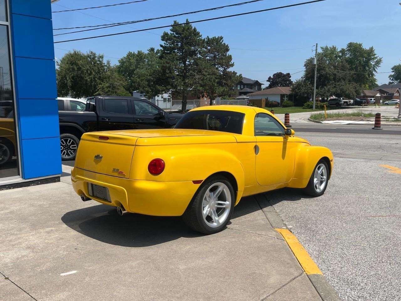 2004 Chevrolet SSR Base Rare Find! Photo