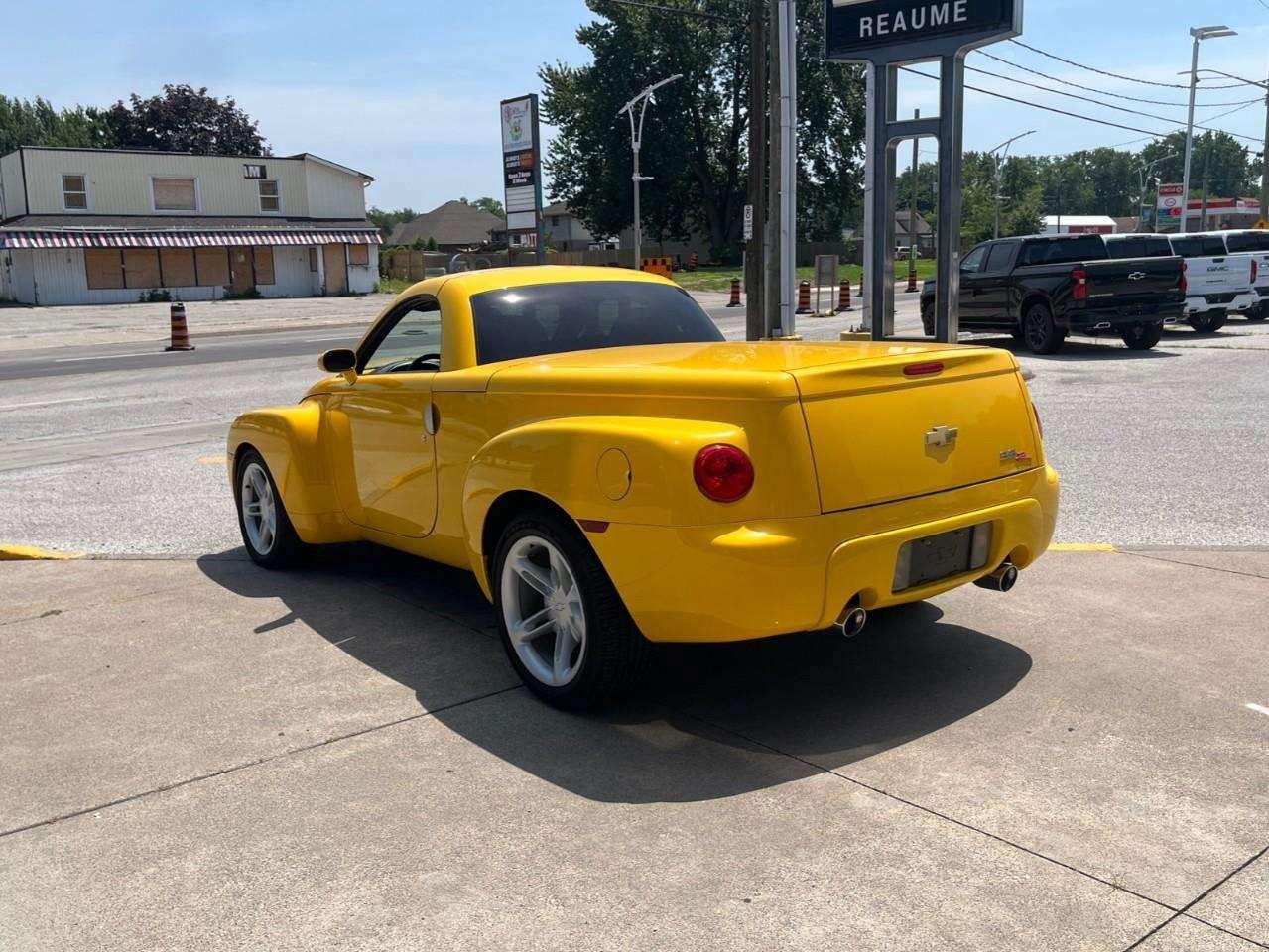 2004 Chevrolet SSR Base Rare Find! Photo