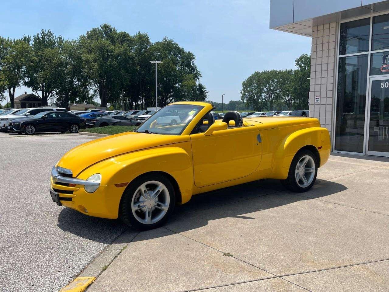 2004 Chevrolet SSR Base Rare Find! Photo