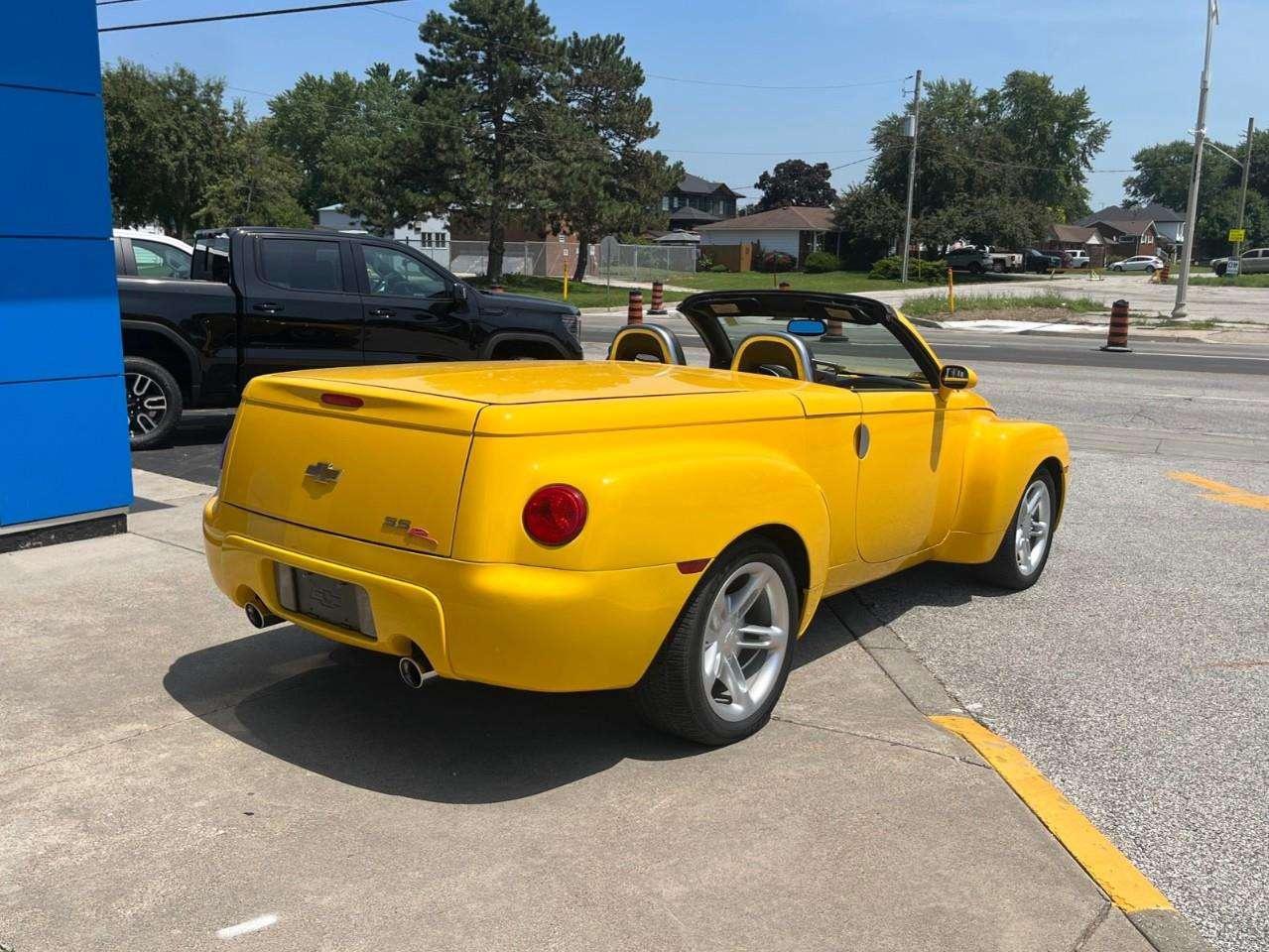 2004 Chevrolet SSR Base Rare Find! Photo