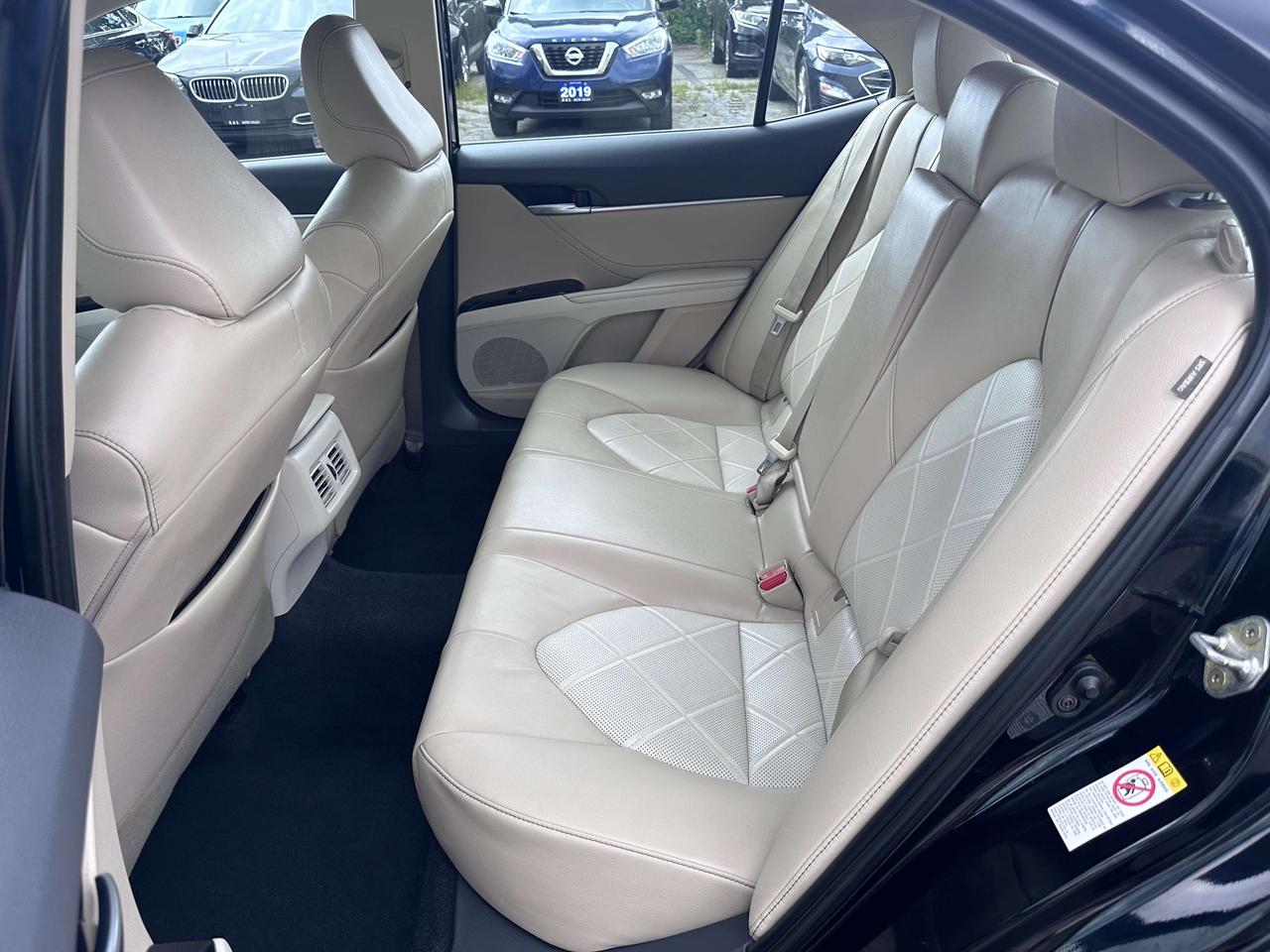 2018 Toyota Camry XLE ~ LEATHER ~ PANORAMIC ROOF ~ CERTIFIED Photo