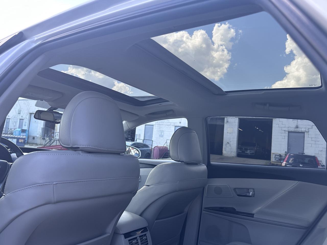 2014 Toyota Venza LIMITED ~ V6 ~ AWD ~ NO ACCIDENTS ~ CERTIFIED Photo