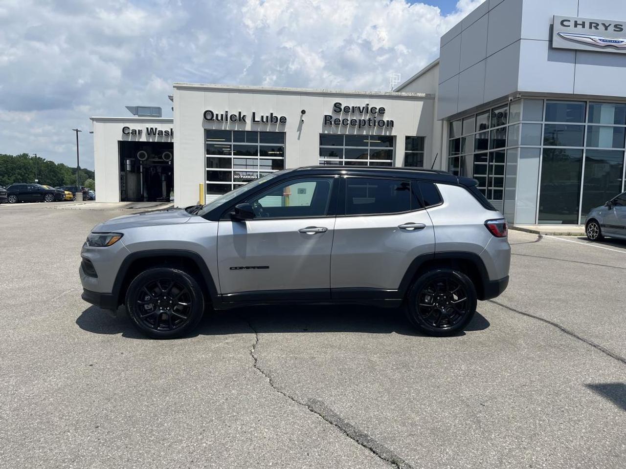 2024 Jeep Compass Altitude 4x4 Photo