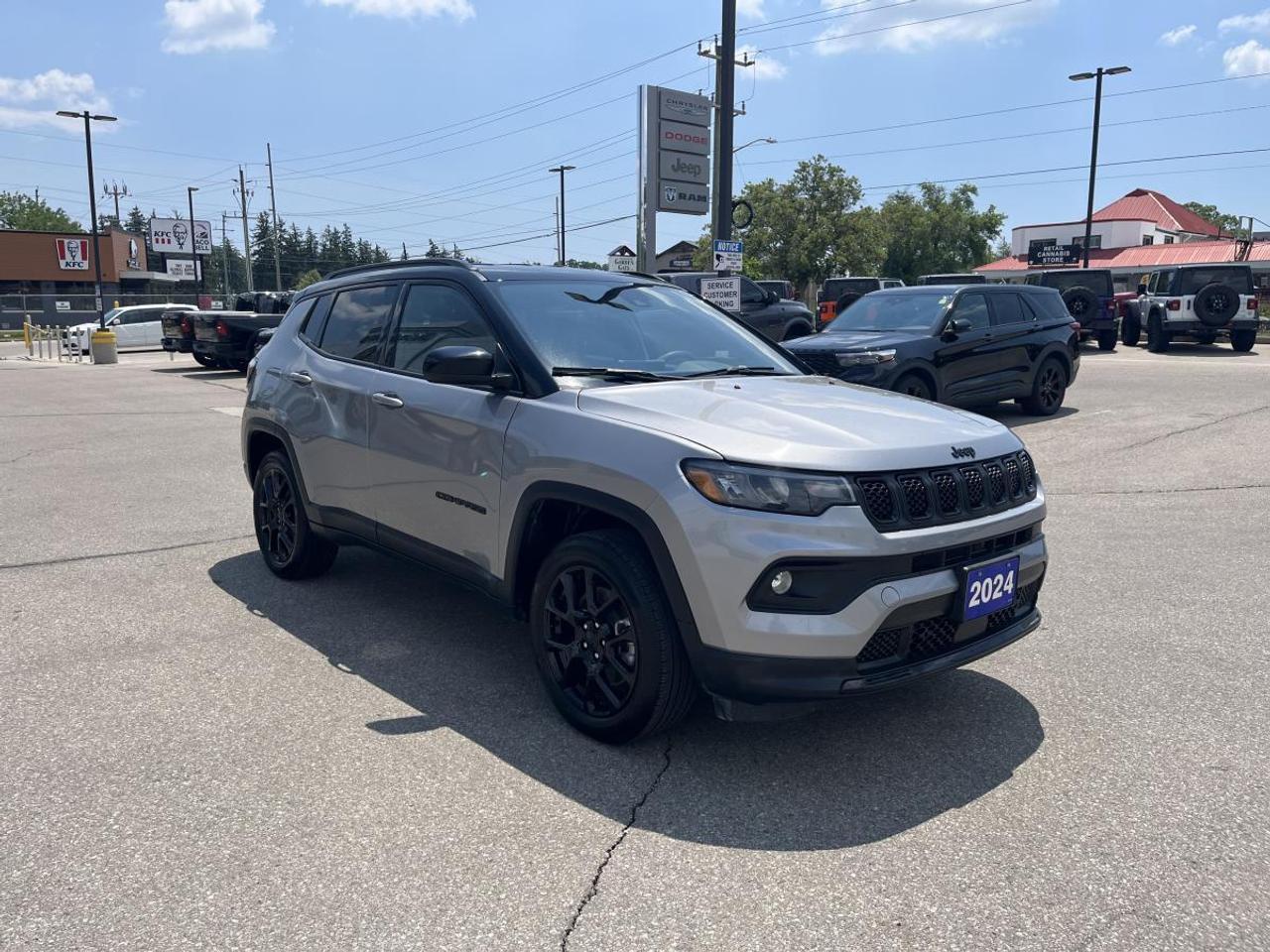 2024 Jeep Compass Altitude 4x4 Photo
