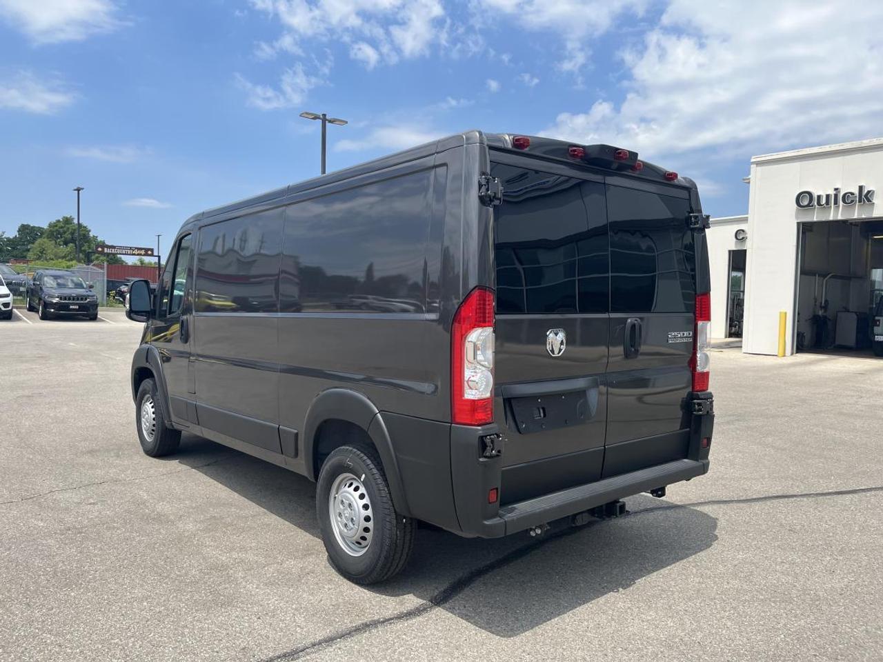 2025 RAM ProMaster Cargo Van Tradesman 2500 Low Roof 136 WB w/Pass Seat Photo3