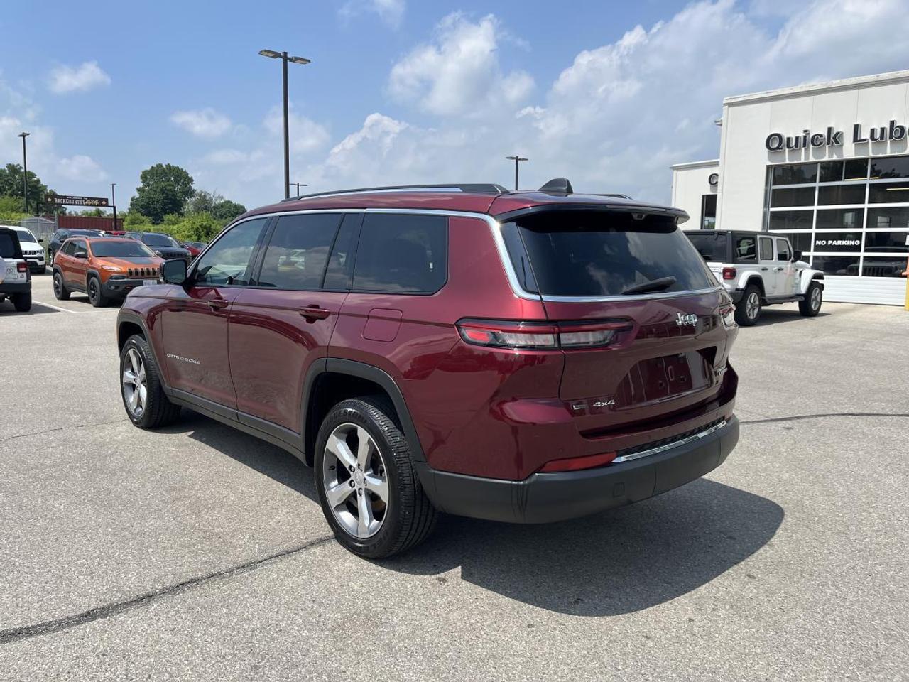2022 Jeep Grand Cherokee L Limited 4x4 Photo