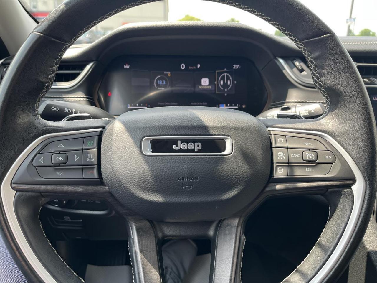 2022 Jeep Grand Cherokee L Limited 4x4 Photo