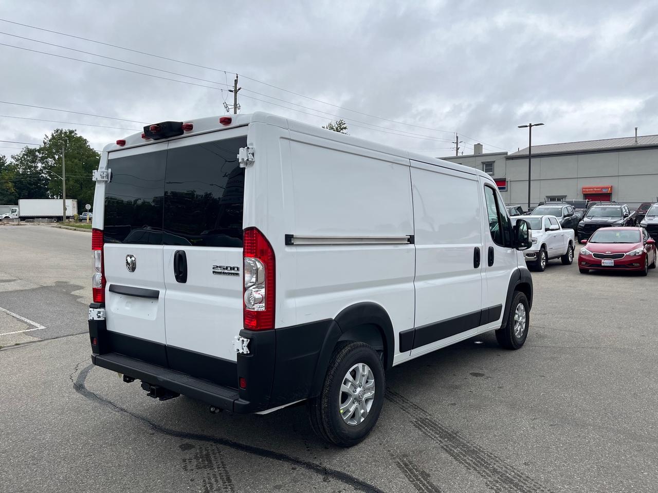 2025 RAM ProMaster Cargo Van SLT+ 2500 Low Roof 136 WB Photo