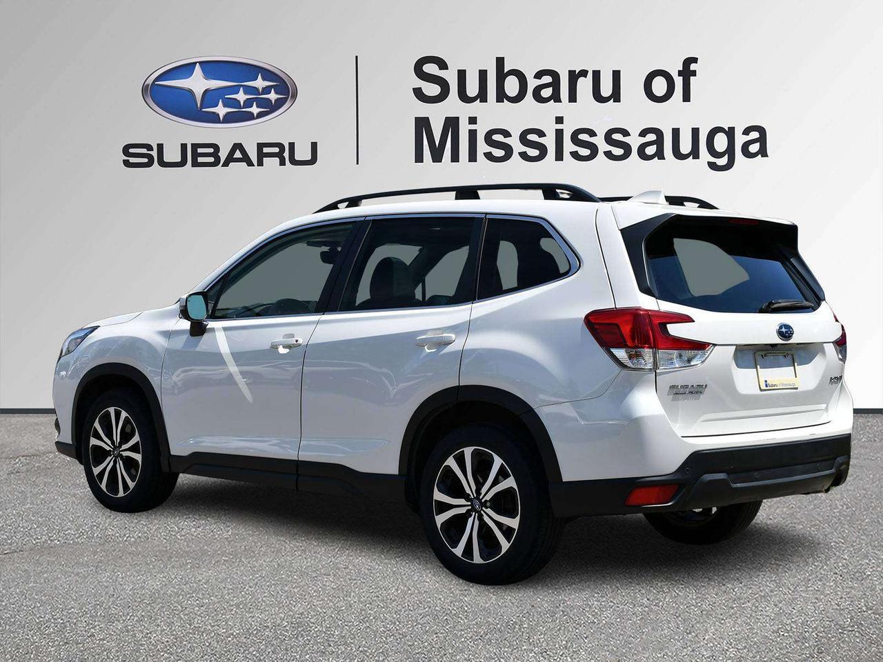 2023 Subaru Forester LIMITED AWD   1 OWNER   LEATHER   NAVI   BT   CAM Photo
