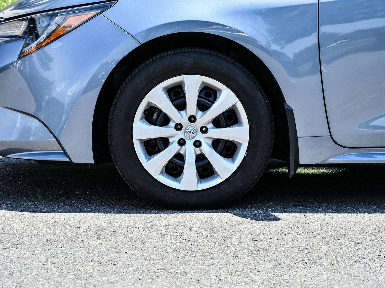 2021 Toyota Corolla LE   1 OWNER   CLEAN CARFAX   LOW KMS   CERTIFIED Photo