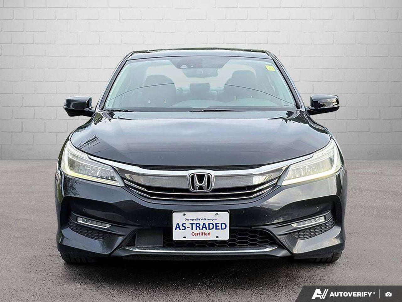 2017 Honda Accord 4dr I4 CVT Touring Photo1