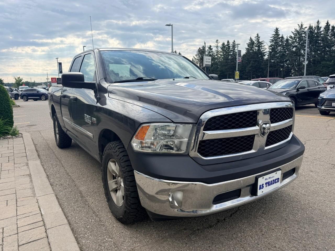 2017 RAM 1500 TradesmanSXT, 5.7L HEMI V8, 4X4, BENCH, CLOTH, 1-O Photo