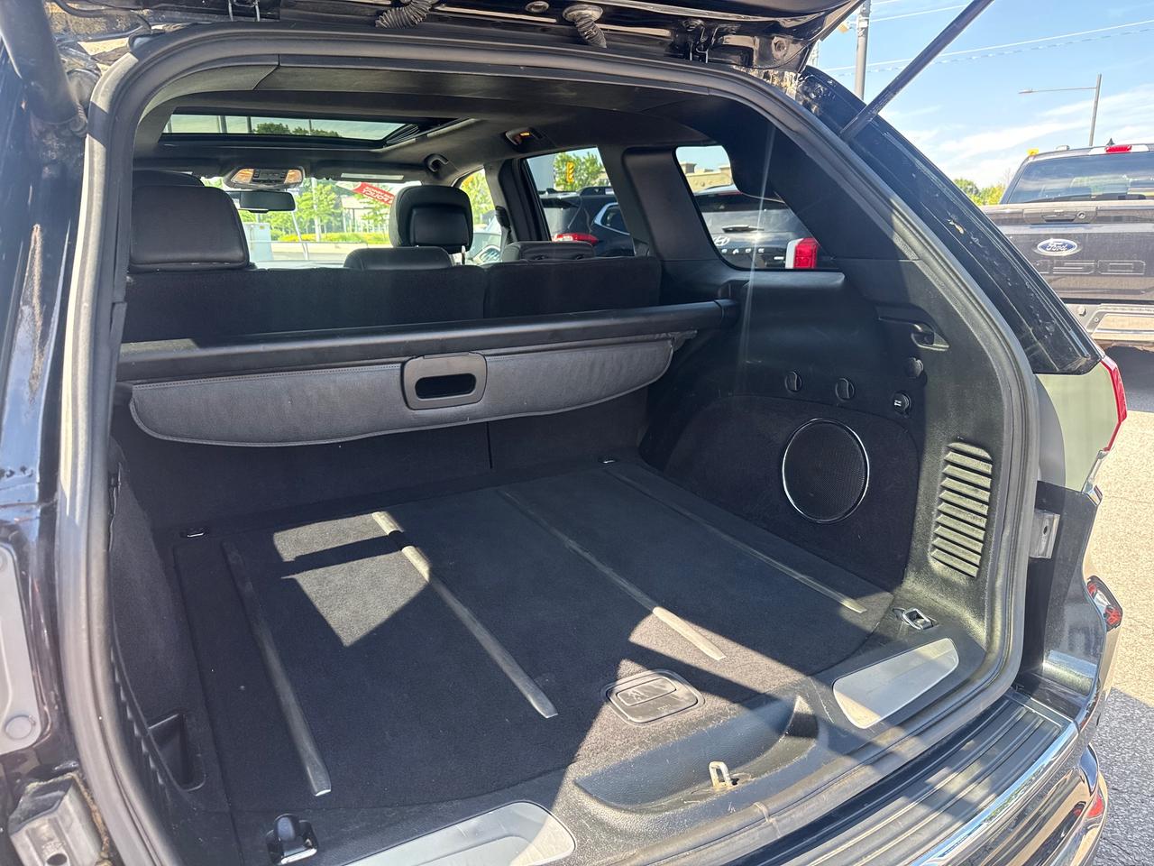 2014 Jeep Grand Cherokee Summit 4dr 4x4 Photo