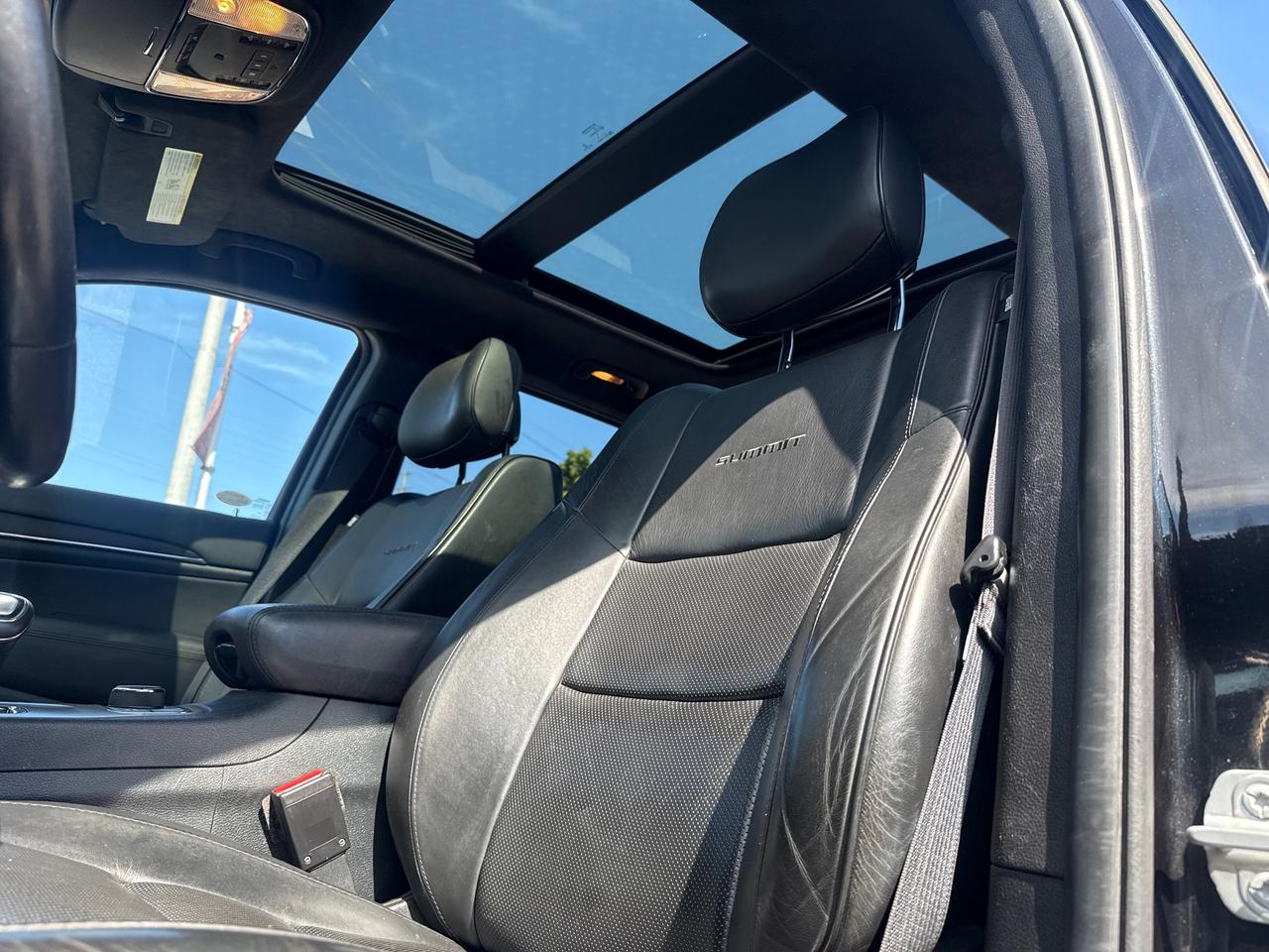 2014 Jeep Grand Cherokee Summit 4dr 4x4 Photo