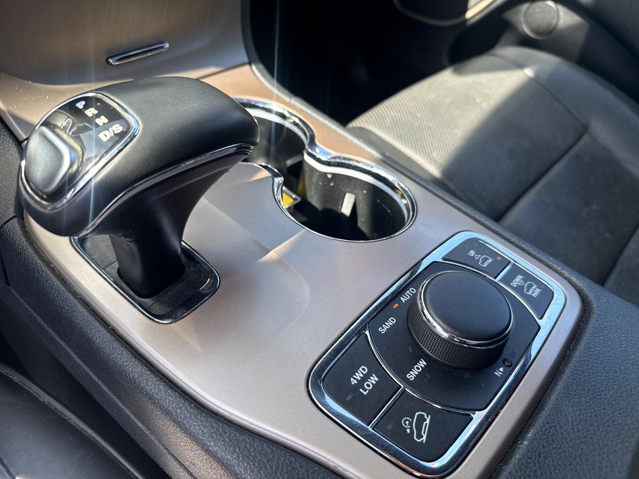 2014 Jeep Grand Cherokee Summit 4dr 4x4 Photo