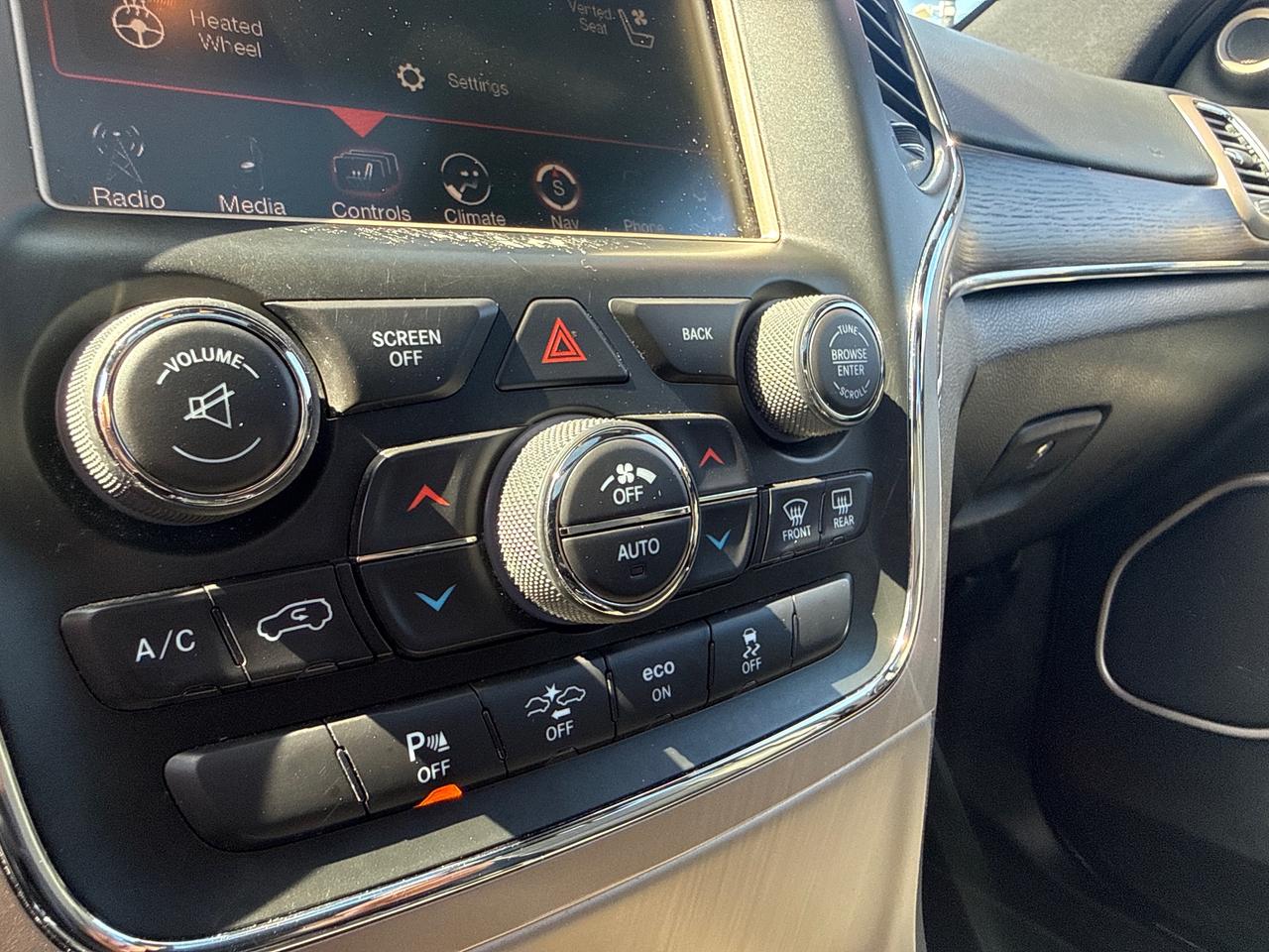 2014 Jeep Grand Cherokee Summit 4dr 4x4 Photo