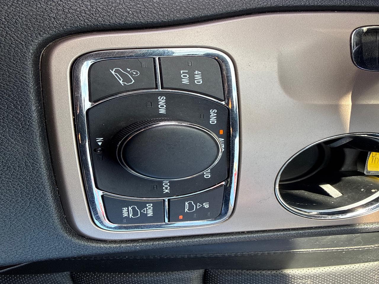 2014 Jeep Grand Cherokee Summit 4dr 4x4 Photo