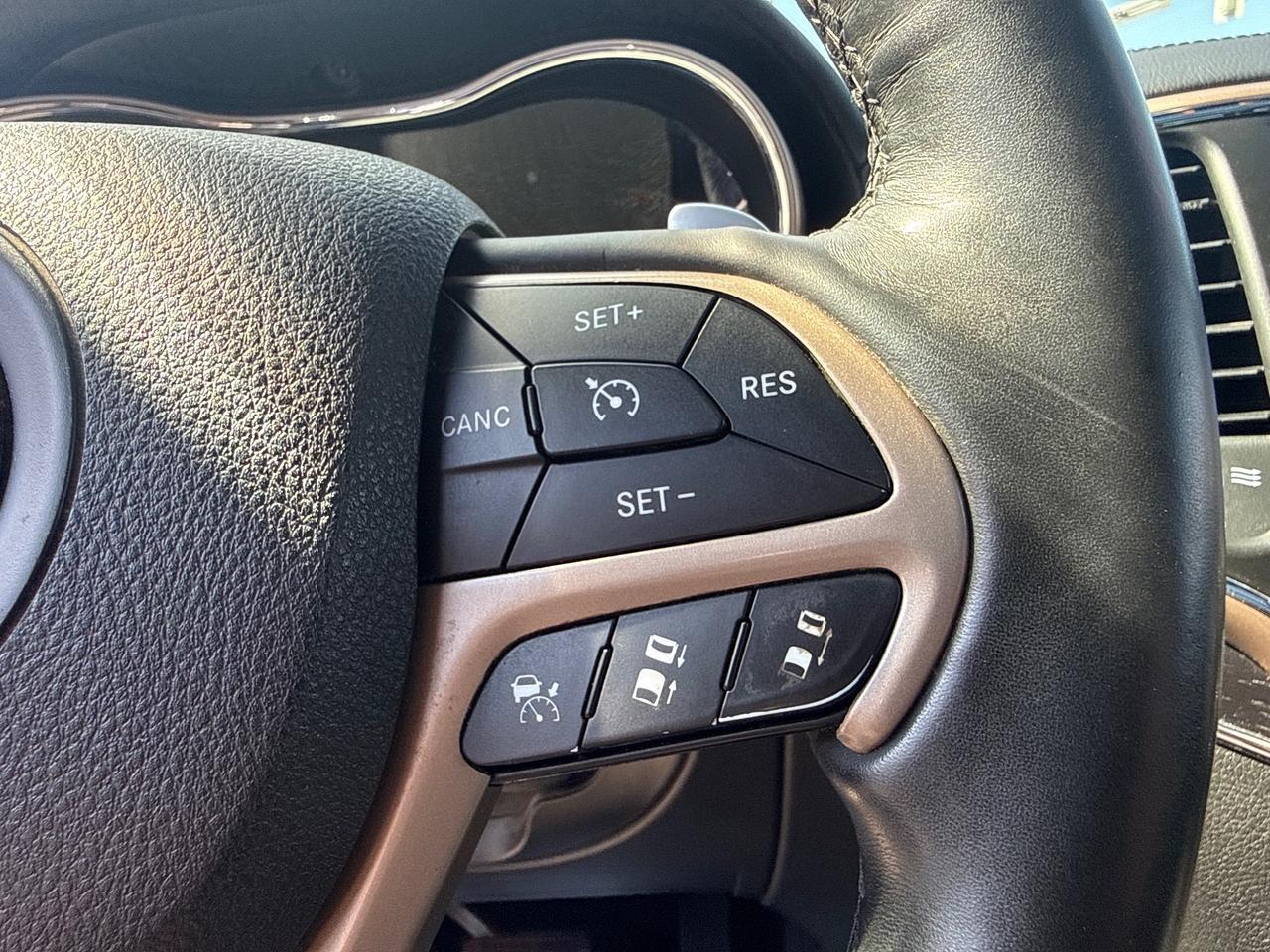 2014 Jeep Grand Cherokee Summit 4dr 4x4 Photo