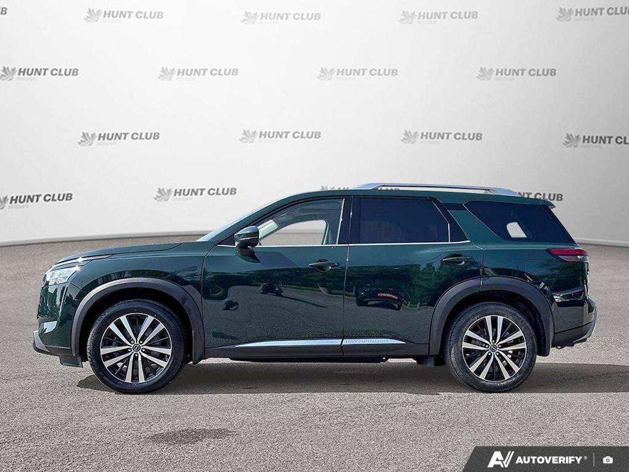 2024 Nissan Pathfinder Platinum AWD   Cooling Seats   Apple Car Play   36 Photo