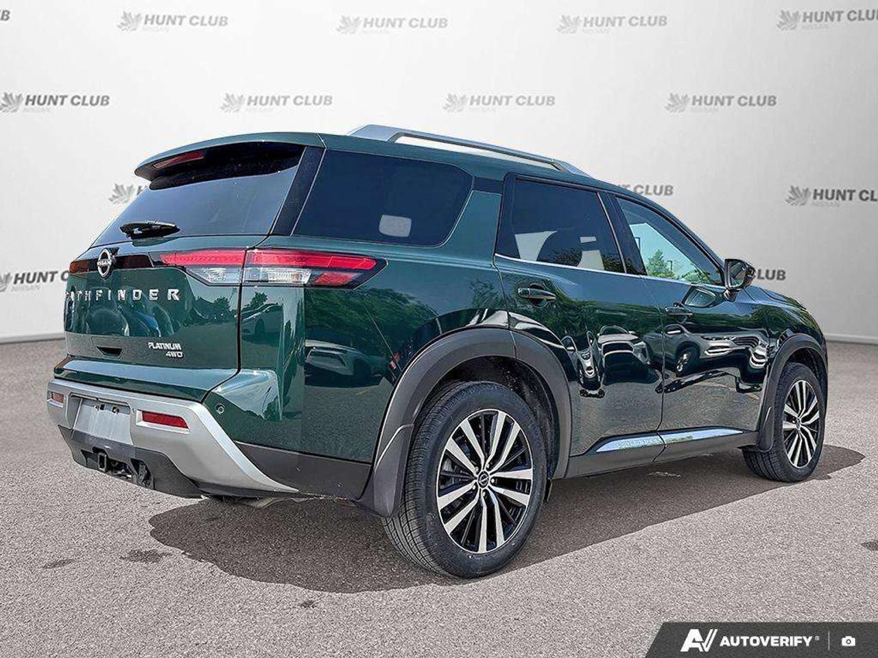 2024 Nissan Pathfinder Platinum AWD   Cooling Seats   Apple Car Play   36 Photo