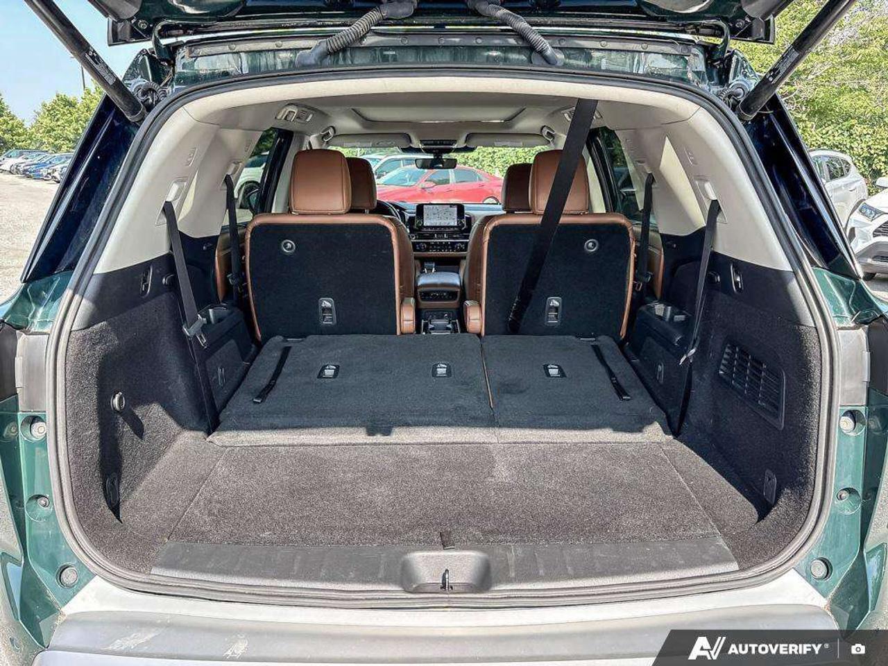 2024 Nissan Pathfinder Platinum AWD   Cooling Seats   Apple Car Play   36 Photo