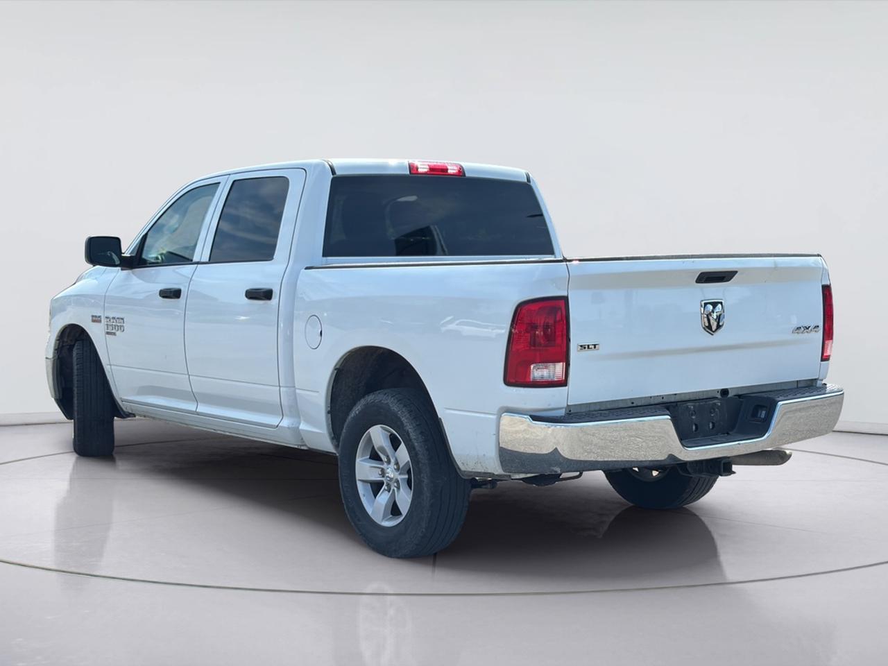 2023 RAM 1500 SLT 5.7L V8 Photo