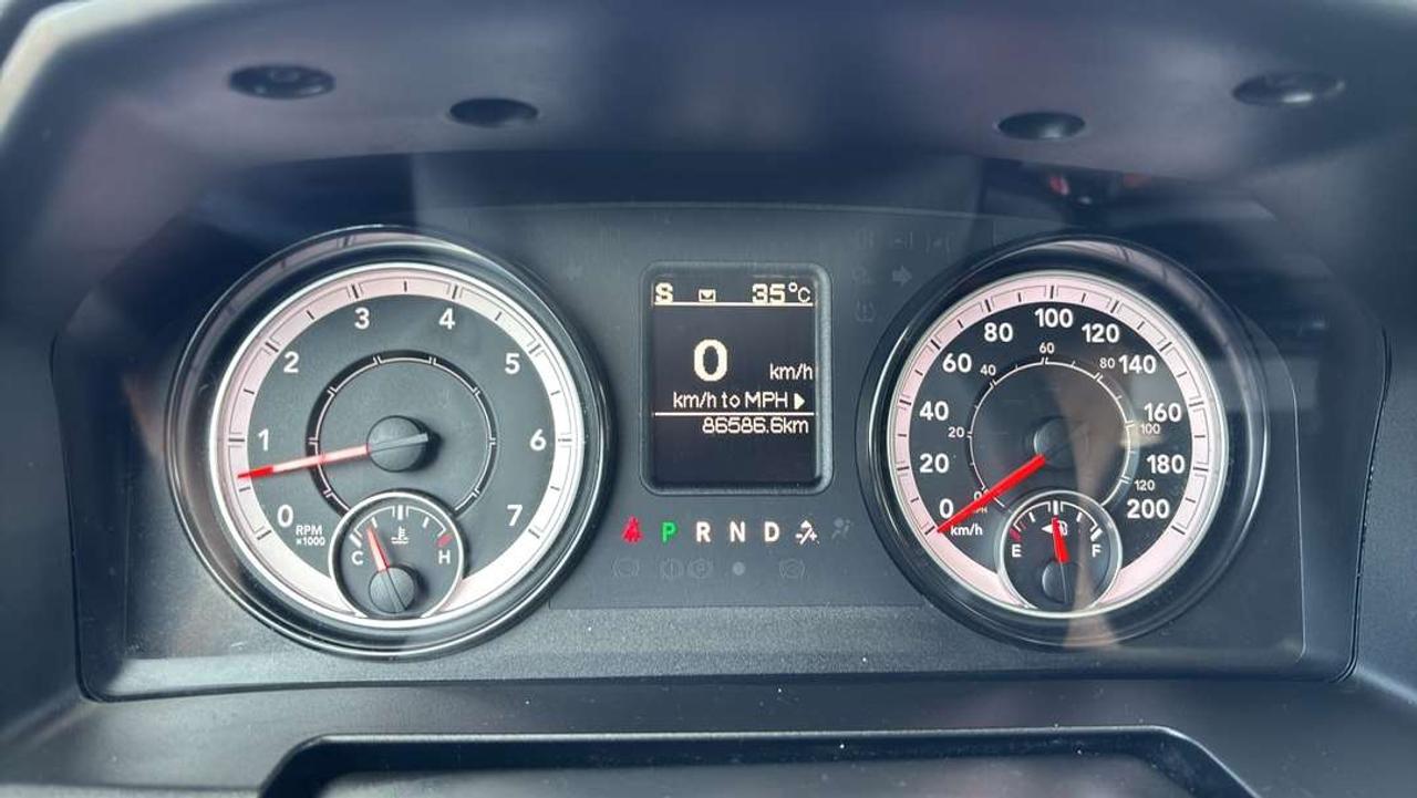 2023 RAM 1500 SLT 5.7L V8 Photo