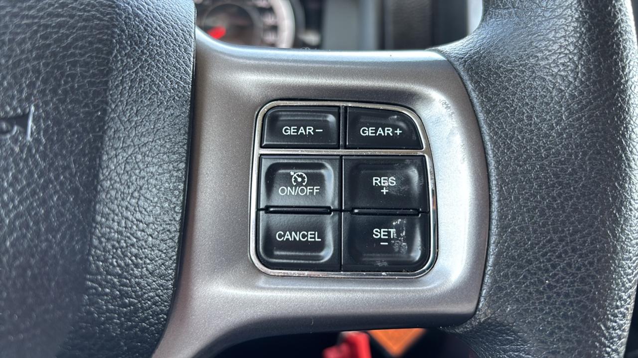 2023 RAM 1500 SLT 5.7L V8 Photo