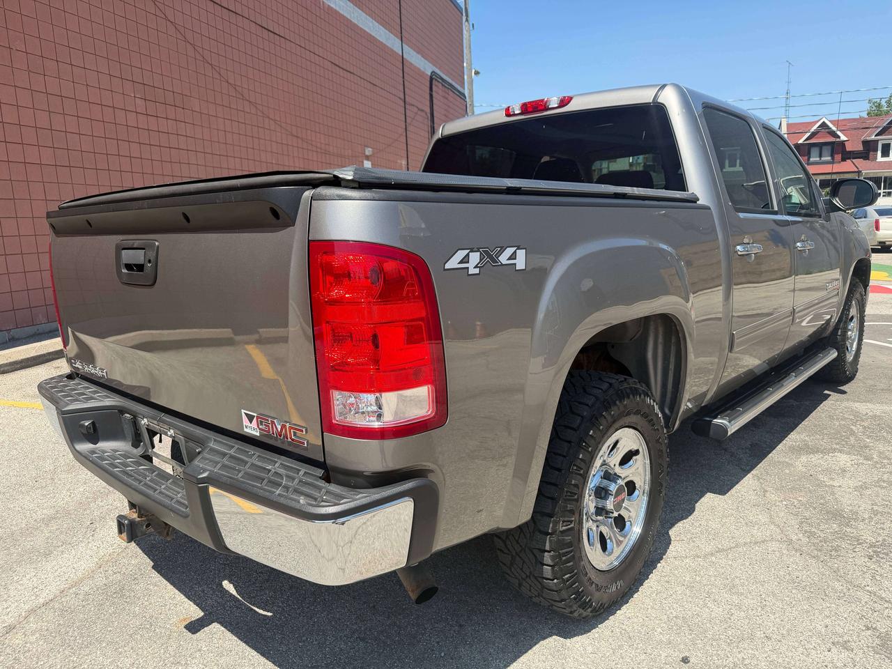 2012 GMC Sierra 1500 !!!!! JUST SOLD SOLD 07/28/26 !! 4WD  87801 KMS ! Photo4