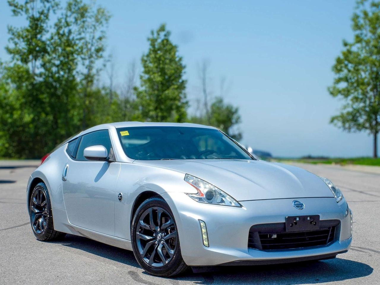 2017 Nissan 370Z - Aluminum Wheels   CD Player Photo5
