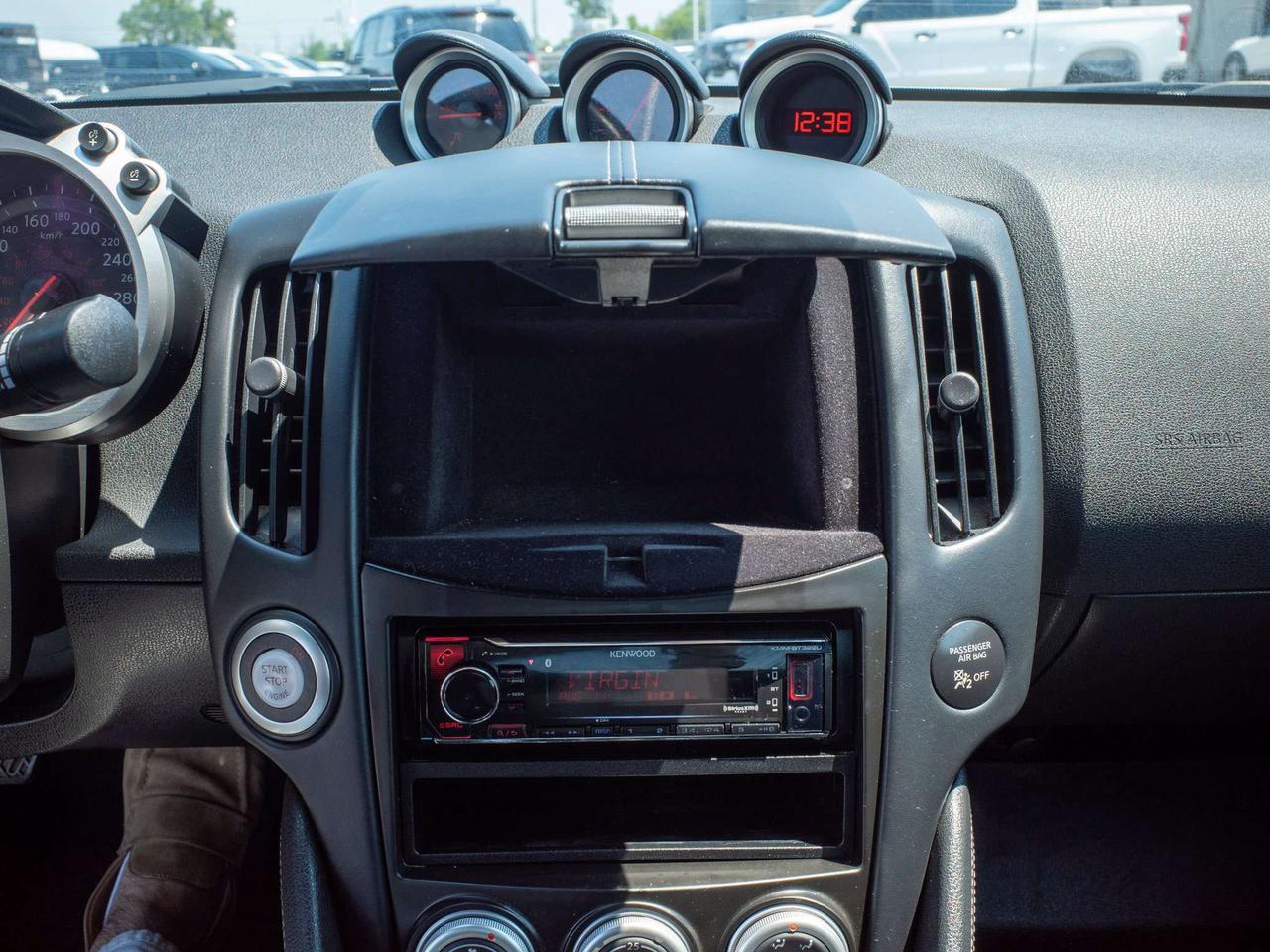 2017 Nissan 370Z - Aluminum Wheels   CD Player Photo