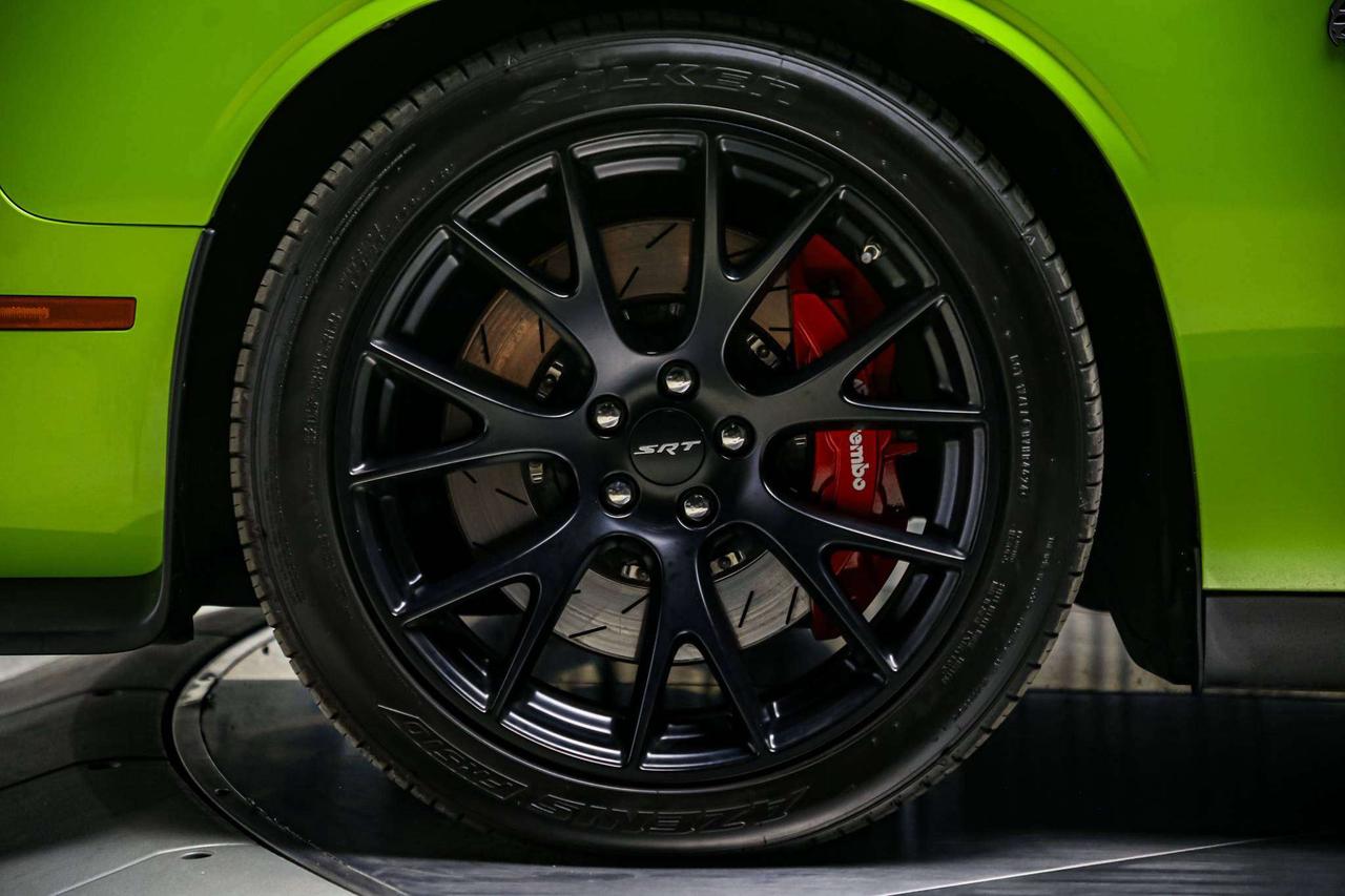 2015 Dodge Challenger SRT HELLCAT MANUAL 707HP NOACCIDENT LOWKM SERVREC Photo