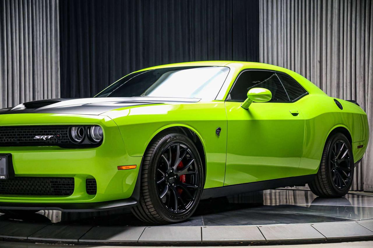 2015 Dodge Challenger SRT HELLCAT MANUAL 707HP NOACCIDENT LOWKM SERVREC Photo