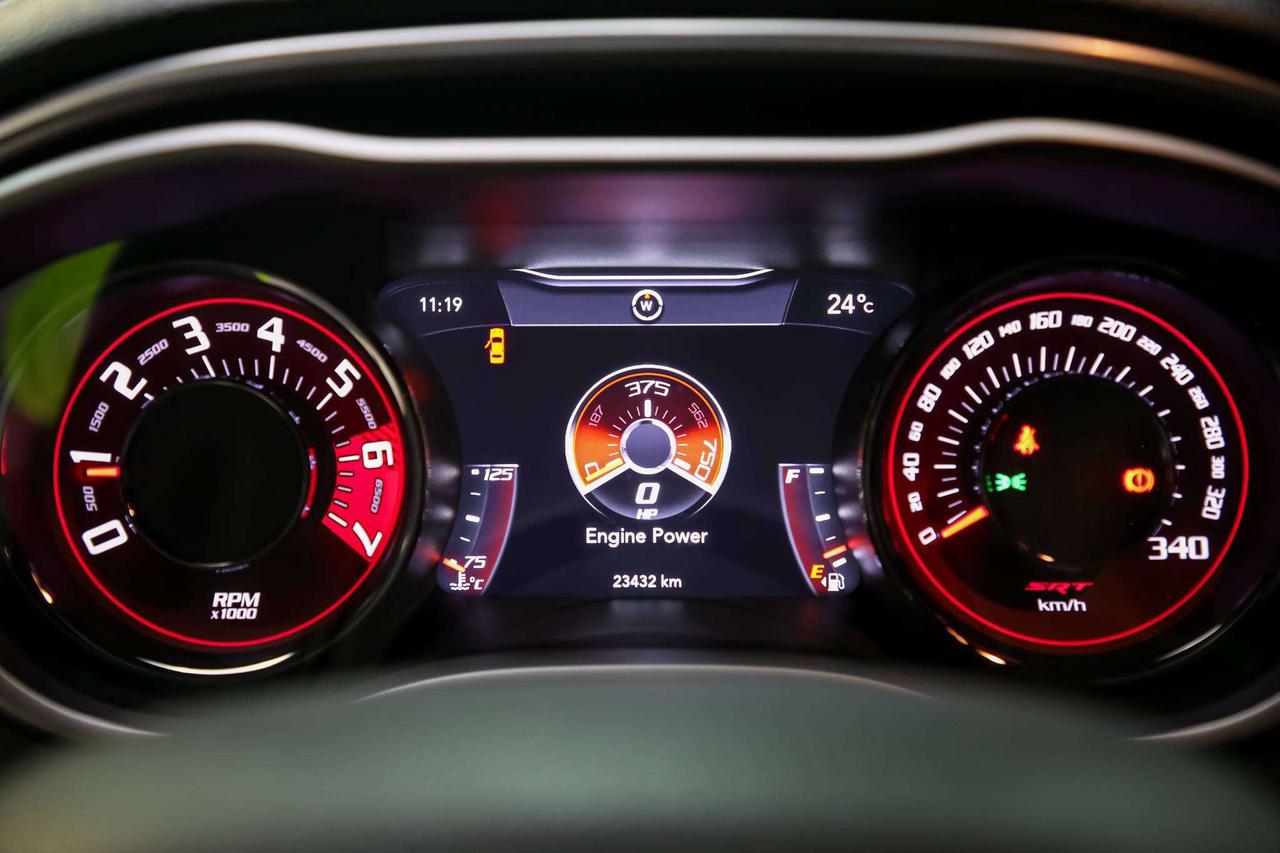 2015 Dodge Challenger SRT HELLCAT MANUAL 707HP NOACCIDENT LOWKM SERVREC Photo