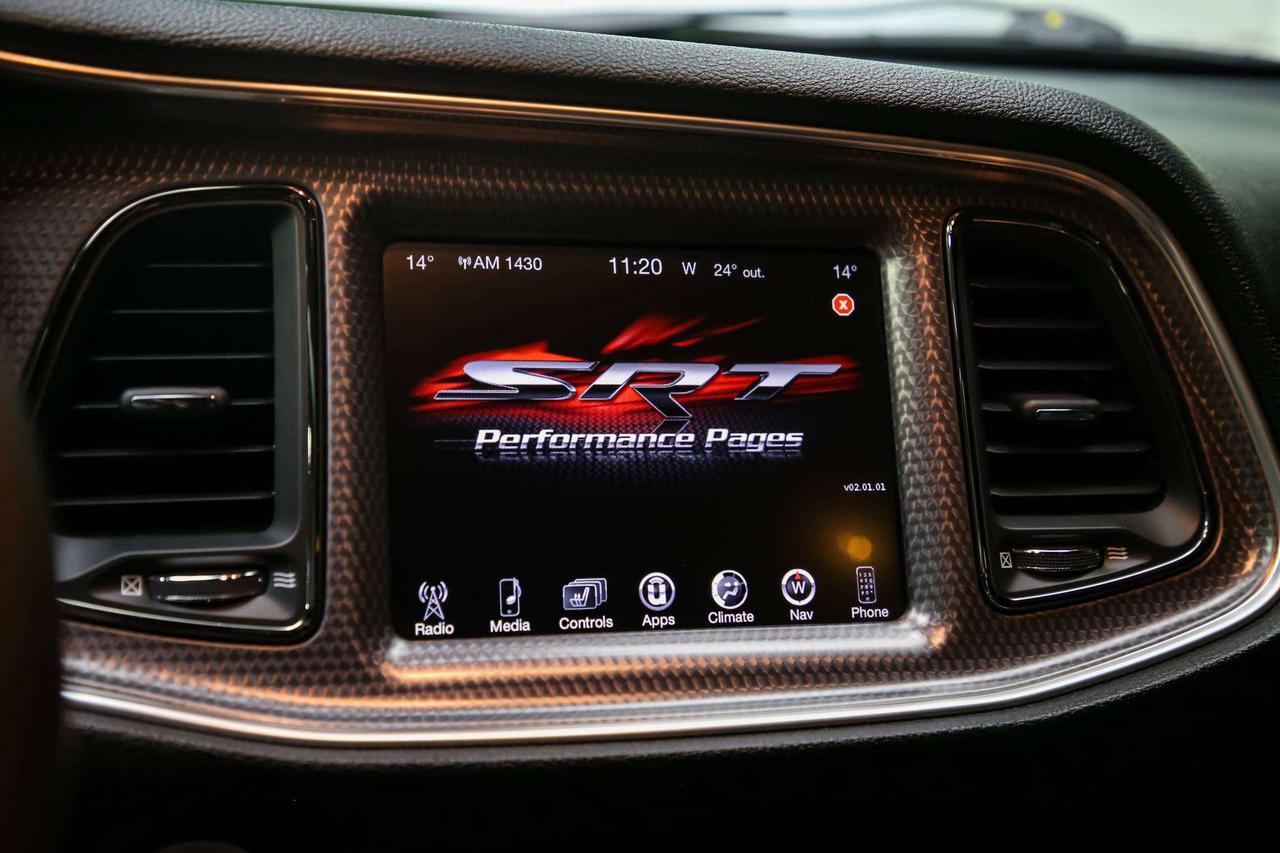 2015 Dodge Challenger SRT HELLCAT MANUAL 707HP NOACCIDENT LOWKM SERVREC Photo