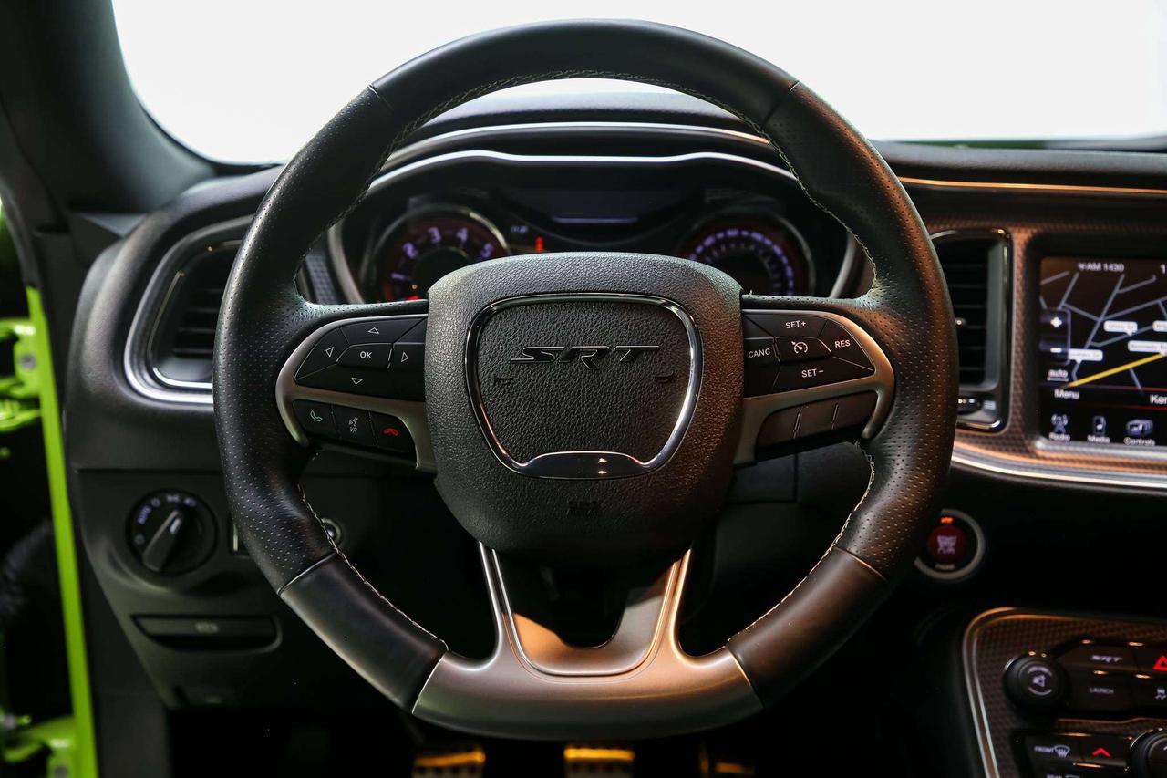 2015 Dodge Challenger SRT HELLCAT MANUAL 707HP NOACCIDENT LOWKM SERVREC Photo