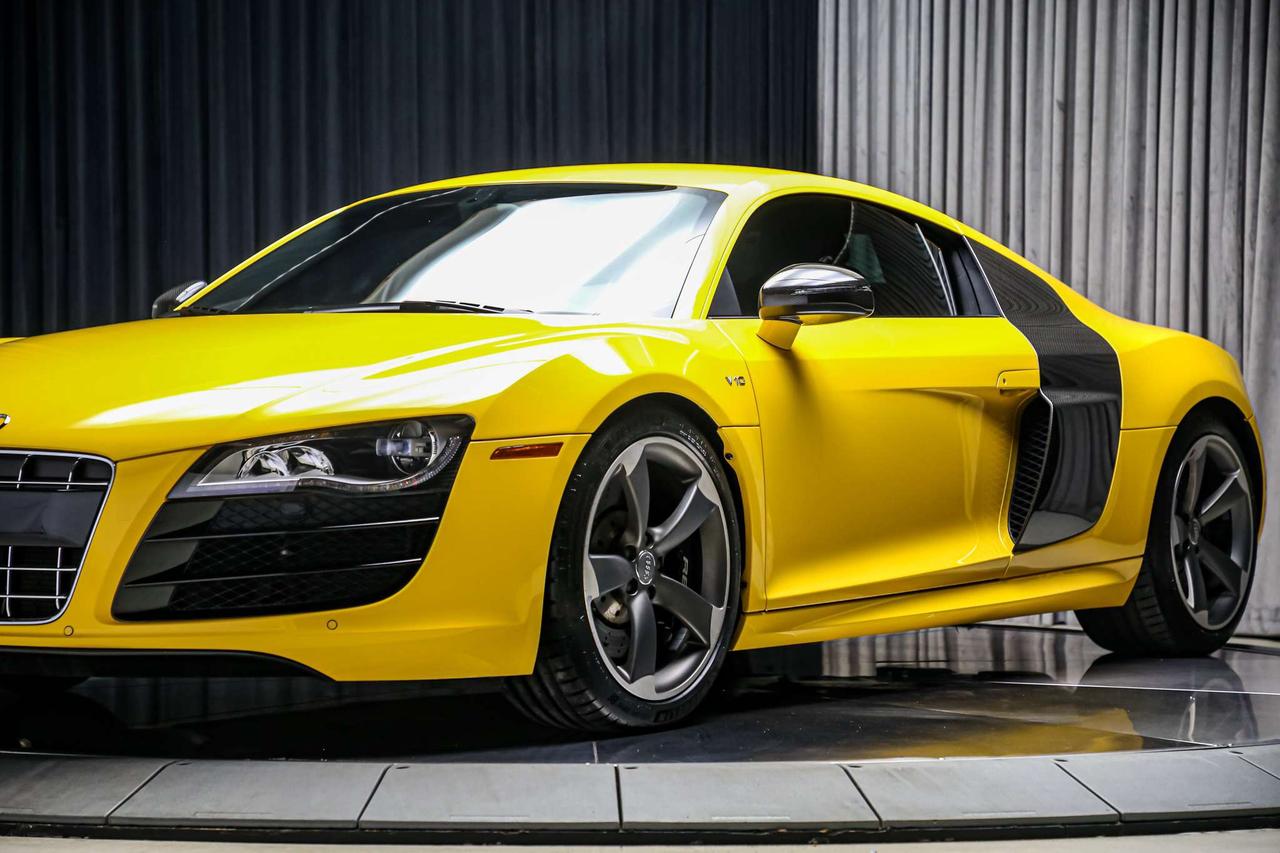 2011 Audi R8 V10 5.2L MANUAL GATED6SPEED RARE NOACCIDENT SERVCD Photo