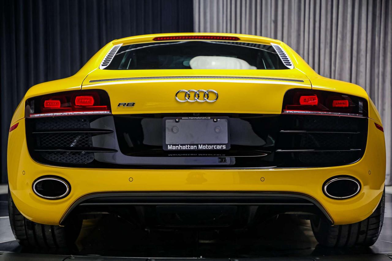 2011 Audi R8 V10 5.2L MANUAL GATED6SPEED RARE NOACCIDENT SERVCD Photo