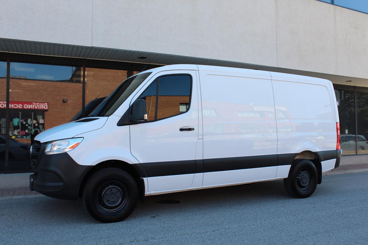 2019 Mercedes-Benz Sprinter Cargo Van 144" - LOW ROOF - 3.0L DIESEL - 2 SEATER Photo2