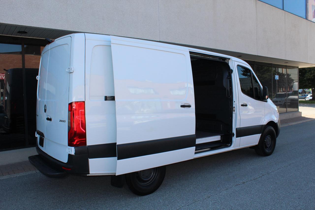 2019 Mercedes-Benz Sprinter Cargo Van 144" - LOW ROOF - 3.0L DIESEL - 2 SEATER Photo