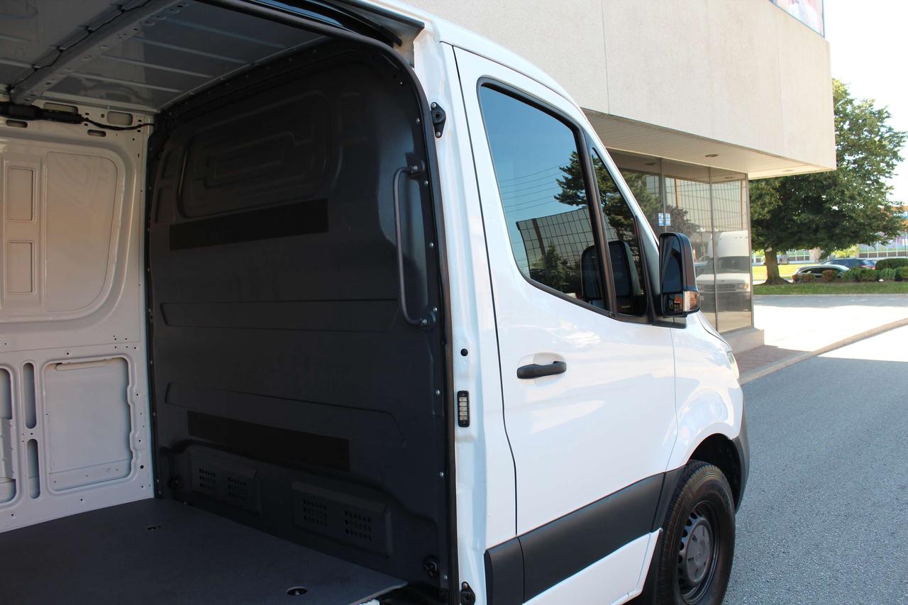 2019 Mercedes-Benz Sprinter 144" - LOW ROOF - 3.0L DIESEL - 2 SEATER Photo