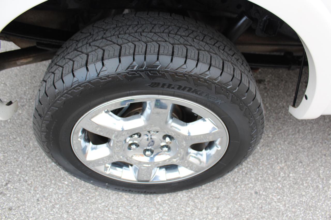 2014 Ford F-150 LARIAT - SUPERCREW - 4X4 - LEATHER Photo