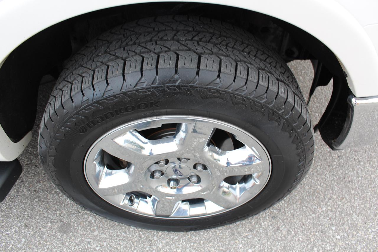 2014 Ford F-150 LARIAT - SUPERCREW - 4X4 - LEATHER Photo