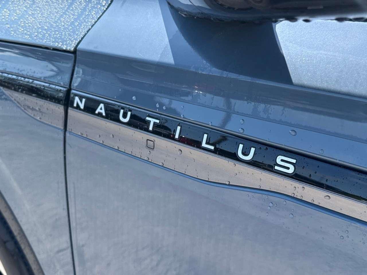 2026 Lincoln Nautilus Premiere AWD Photo